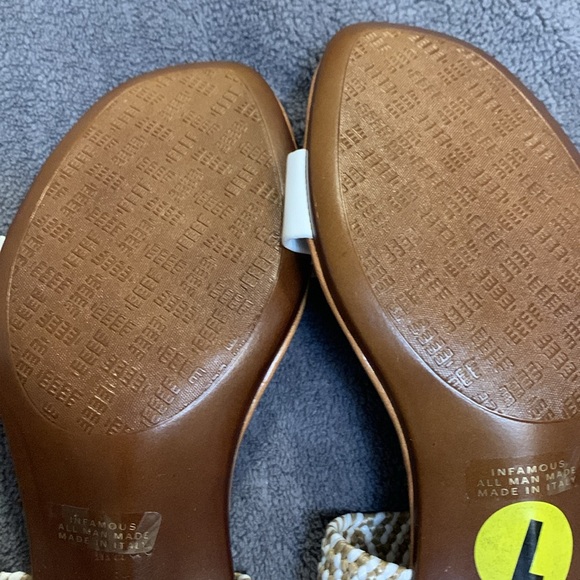 Italian Shoemakers Colorblock Heels - Picture 3 of 7